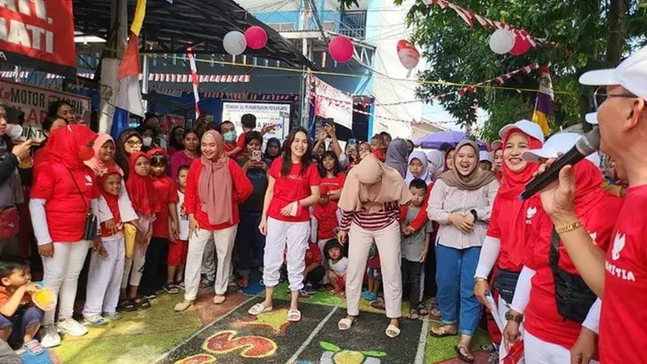 Ragam Lomba 17 Agustus Ibu-Ibu yang Penuh Gelak Tawa, Bikin Acara Semakin Meriah