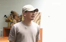 Disebut Berhantu, 3 Potret Dapur Raditya Dika Dekat Taman - Elegan dengan Kitchen Island Nuansa Abu-abu