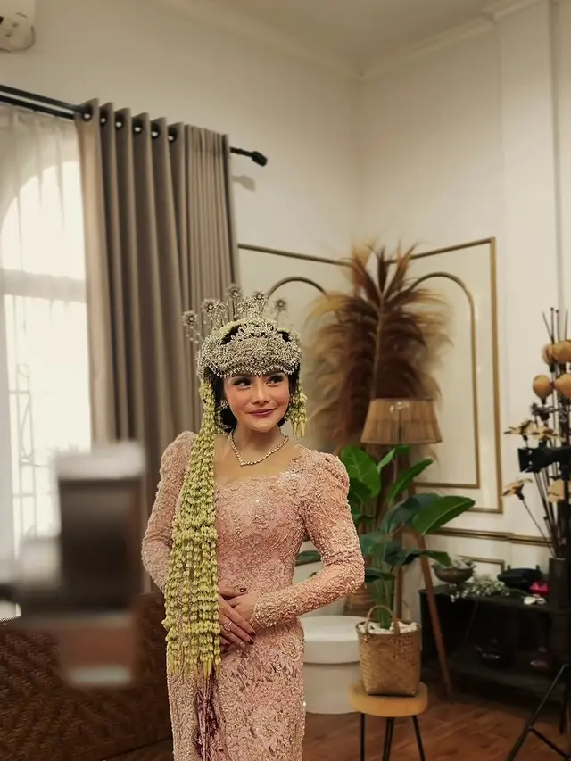 Gaun Prewedding Mawar AFI