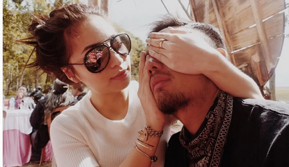 Selain Nikita Willy yang mengenal pemilik restoran Bebek Tepi Sawah di Bali itu, tapi juga orangtua Nikita.  (Instagram/@nikitawillyofficial94)