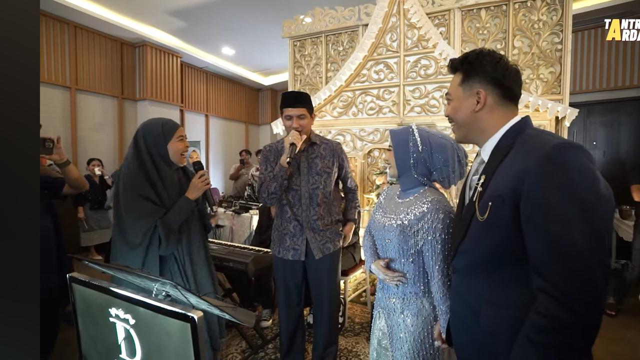 Hatna Danarda Suami Tantri Kotak Deg-degan dan Keringat Dingin saat Akan Tampil di Acara Pernikahan 'Nyanyi Depan Presiden Udah