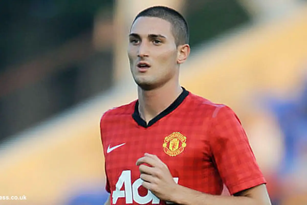 federico-macheda-pinjam-130328c