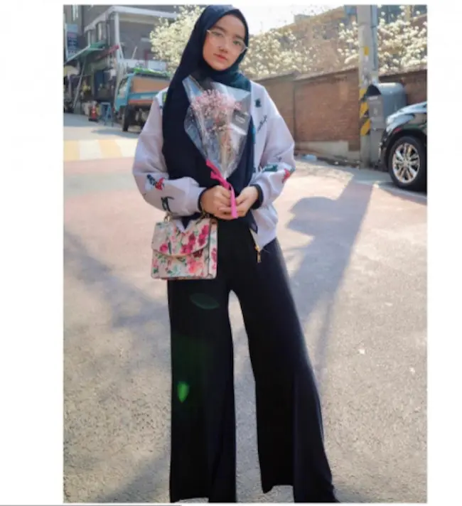 10 Gaya hijab Wirda Mansur kece abis. (wirda__mansur/instagram)