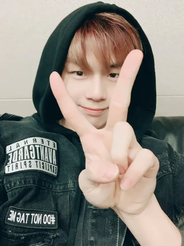 Kang Daniel (Twitter/ Official_KDN_)