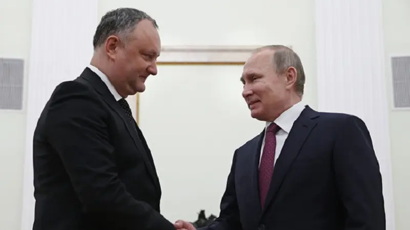 Presiden Moldova Igor Dodon dan Presiden Rusia Vladimir Putin