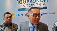 Wakil Menteri Investasi dan Hilirisasi/Badan Koordinasi Penanaman Modal (BKPM), Todotua Pasaribu usai Sarasehan 100 Ekonom, di Jakarta, Selasa (28/10/2025). (Liputan6.com/Arief)