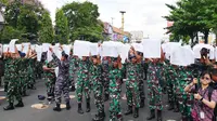 Peringati Hari Batik Nasional,&nbsp;Abhinaya Abyakta Batik Jogja terselenggara sebagai hasil kolaborasi Accor dengan TNI. (dok. Accor)