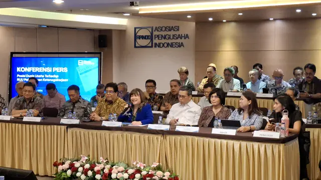 Asosiasi Pengusaha Indonesia (Apindo) menggelar konferensi pers menanggapi Rancangan Undang-Undang (RUU) Pelindungan Ketenagakerjaan. (Liputan6.com/Christian)