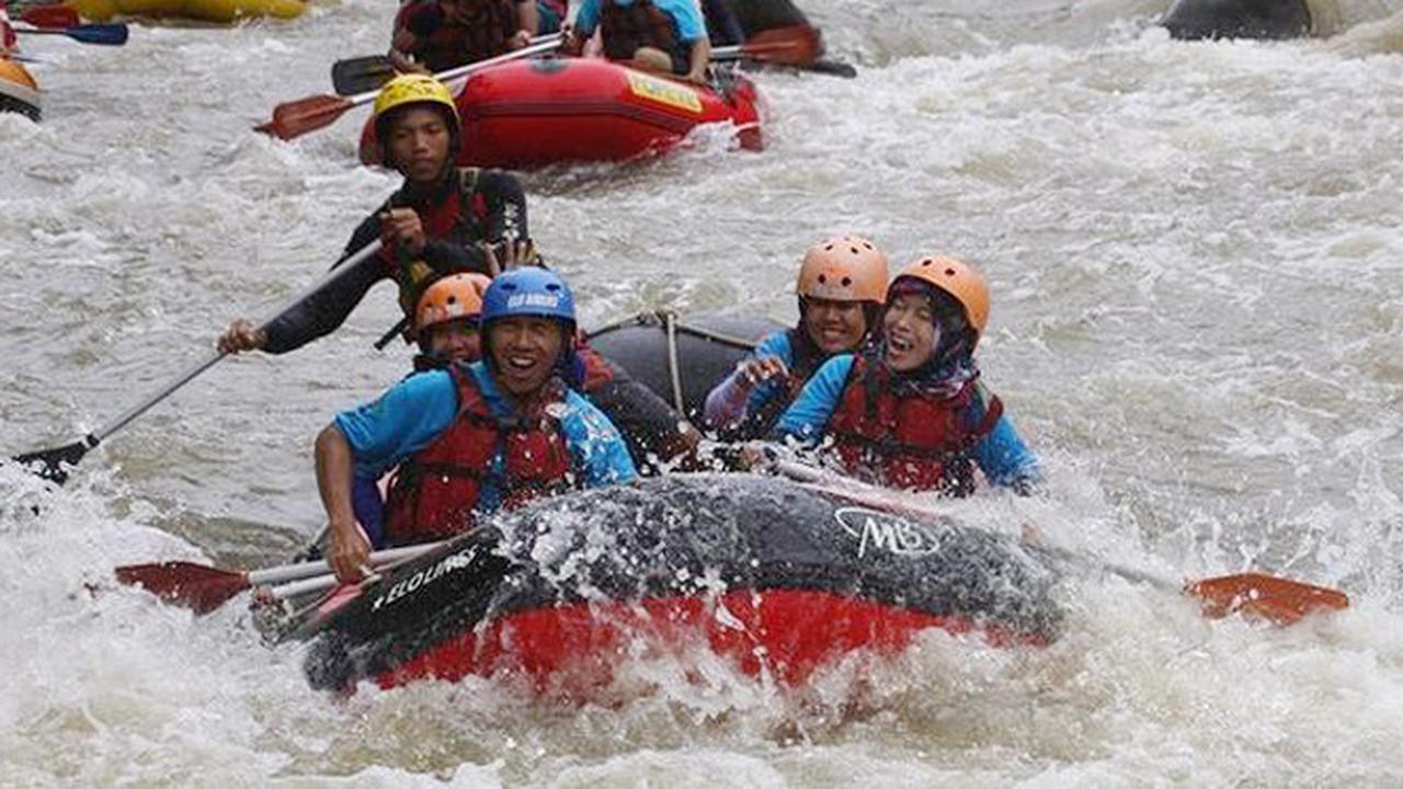 Wilayah tengah Aceh yang didominasi perbukitan, merupakan surga bagi penggemar wisata petualangan.