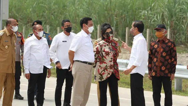 Para menteri dampingi Jokowi