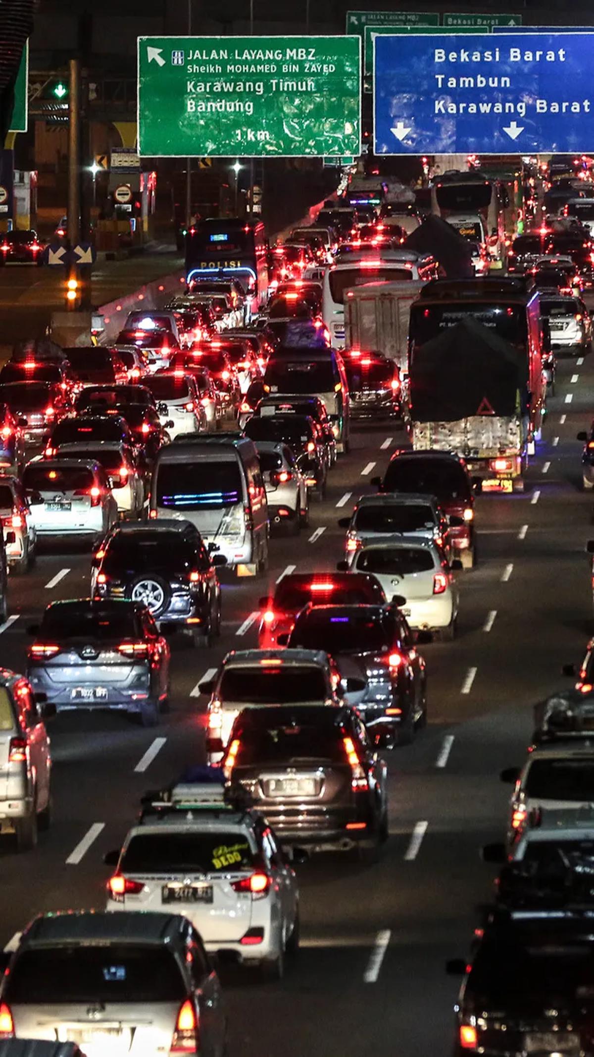 Teruntuk Pemudik, 
Utamakan Keselamatan, Bukan Kecepatan
Karena Keluarga Tercinta Menunggu Anda di Kampung Halaman