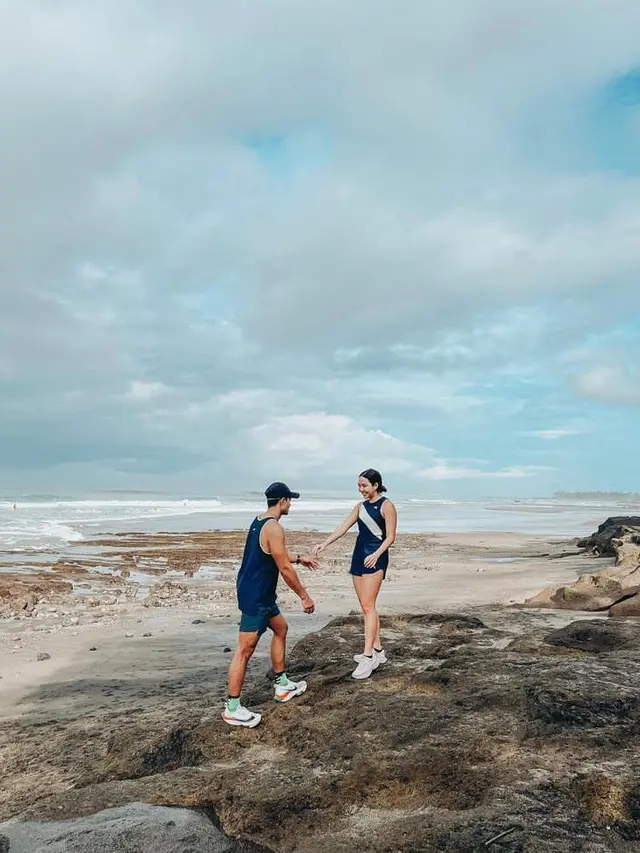 3 Gaya Kompak Gisella Anastasia dan Sang Kekasih yang Sama-sama Hobi Olahraga