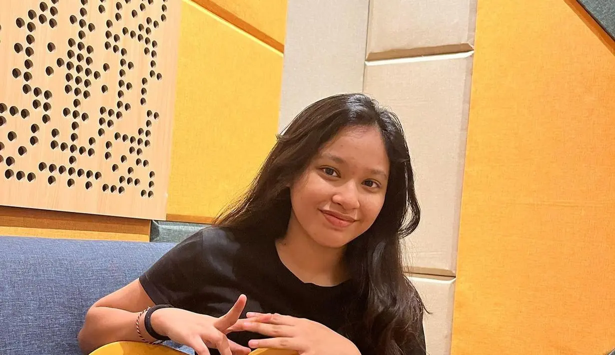 <p>Shakiena Azalea, anak Pasha Ungu dan Okie Agustina (foto: instagram shakiena.azalea)</p>