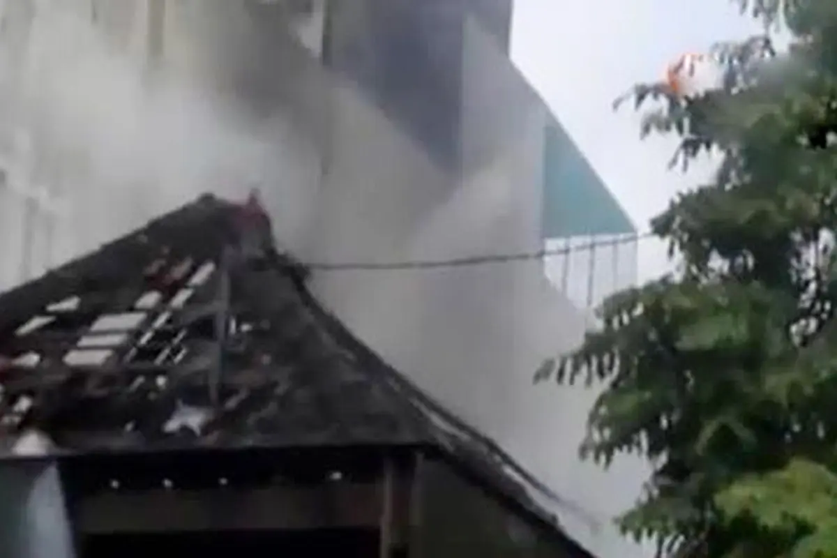 Kebakaran Rumah hingga Penangkapan 2 Pelaku Teroris