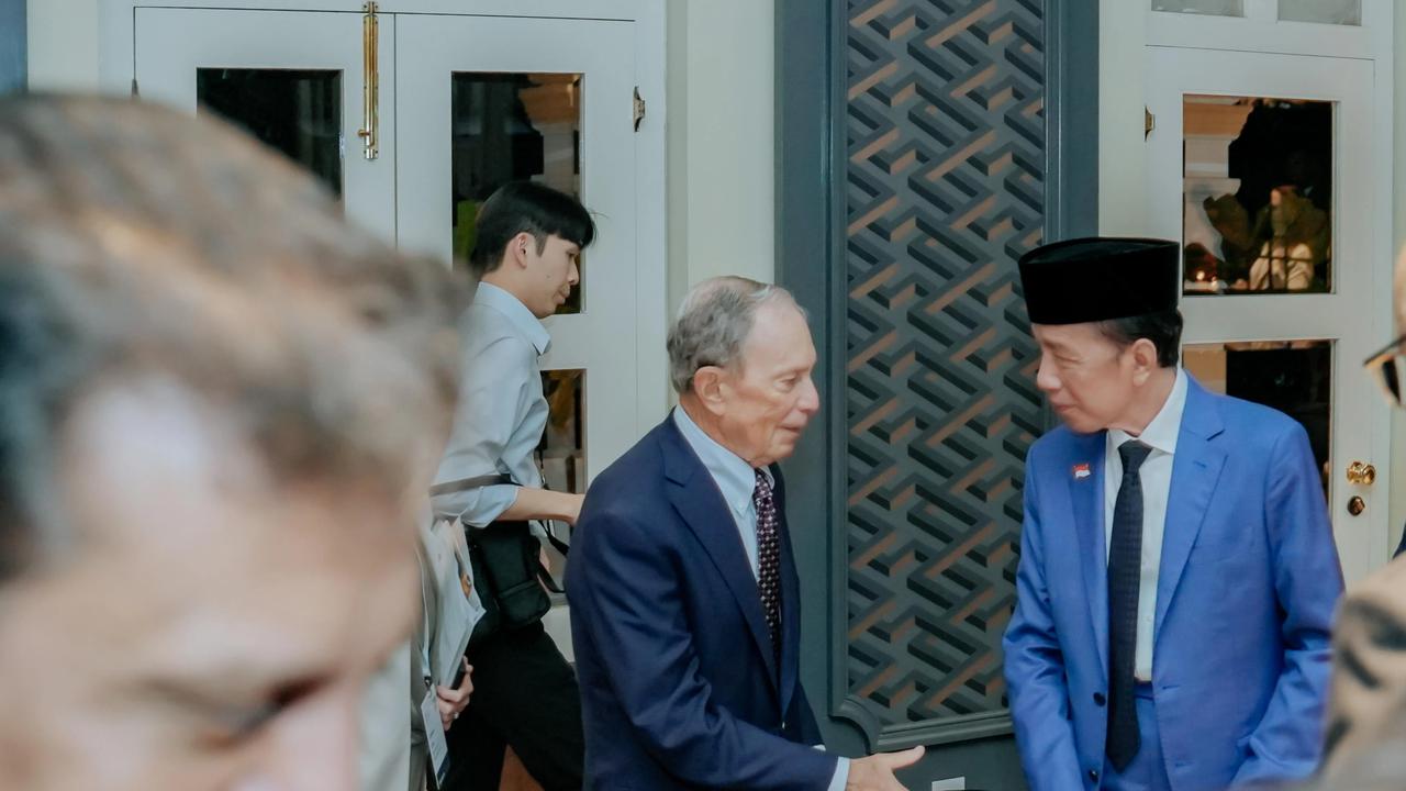 Jokowi dengan Mike Bloomberg