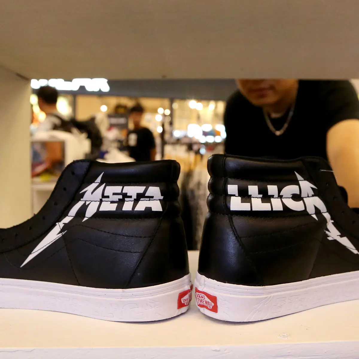 Vans lippo mall sales kemang