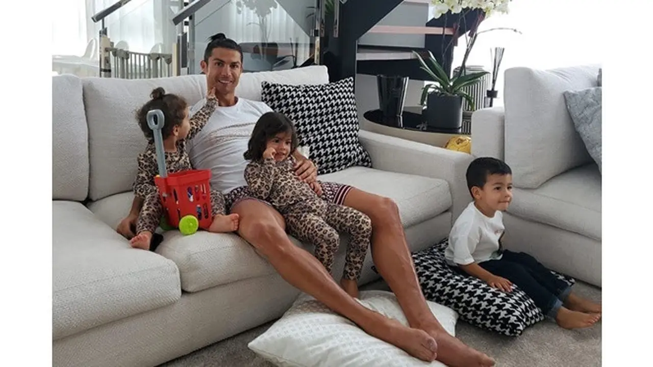 7 Potret Isi Rumah Cristiano Ronaldo untuk Karantina Mandiri, Ditaksir Seharga Rp 138,8 Miliar
