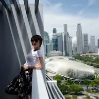 Gisella Anastasia, tak luntur paras cantiknya meski sudah memiliki satu anak, Gempita Nora Marten. Setiap tampilannya yang selalu memesona ini lah sepertinya yang selalu bikin Gading Marten betah di rumah. (Instagraam/gisel_la)