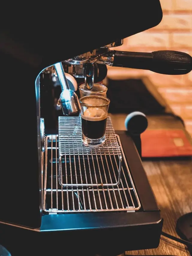 Diary Fimela: Kehangatan Keluarga dari Secangkir Kopi Grandma's House Coffee Shop