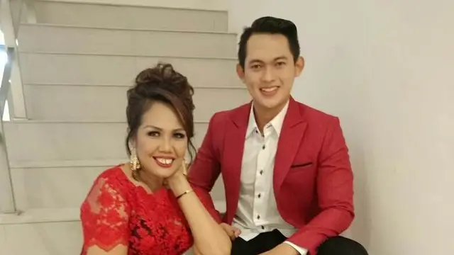 Elly Sugigi dan Irfan Sbaztian