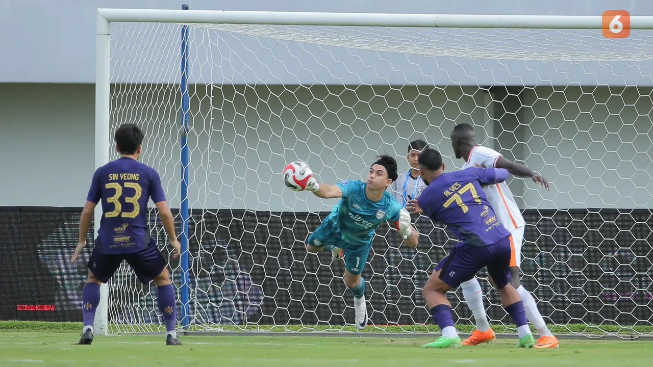 Persita vs Borneo FC