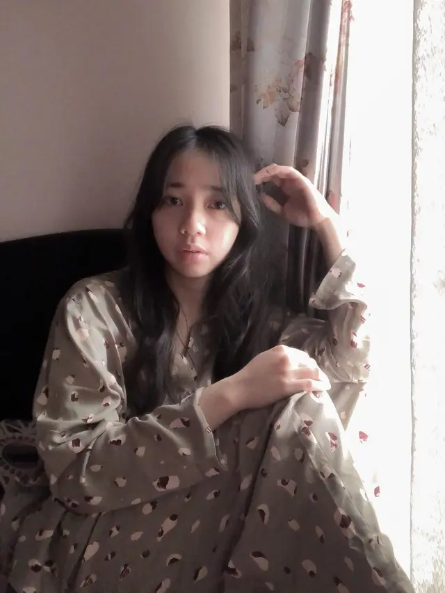 Rana Cynthia, pemeran Ipeh dalam Sinetron Si Entong yang dibilang mirip Park Shin Hye