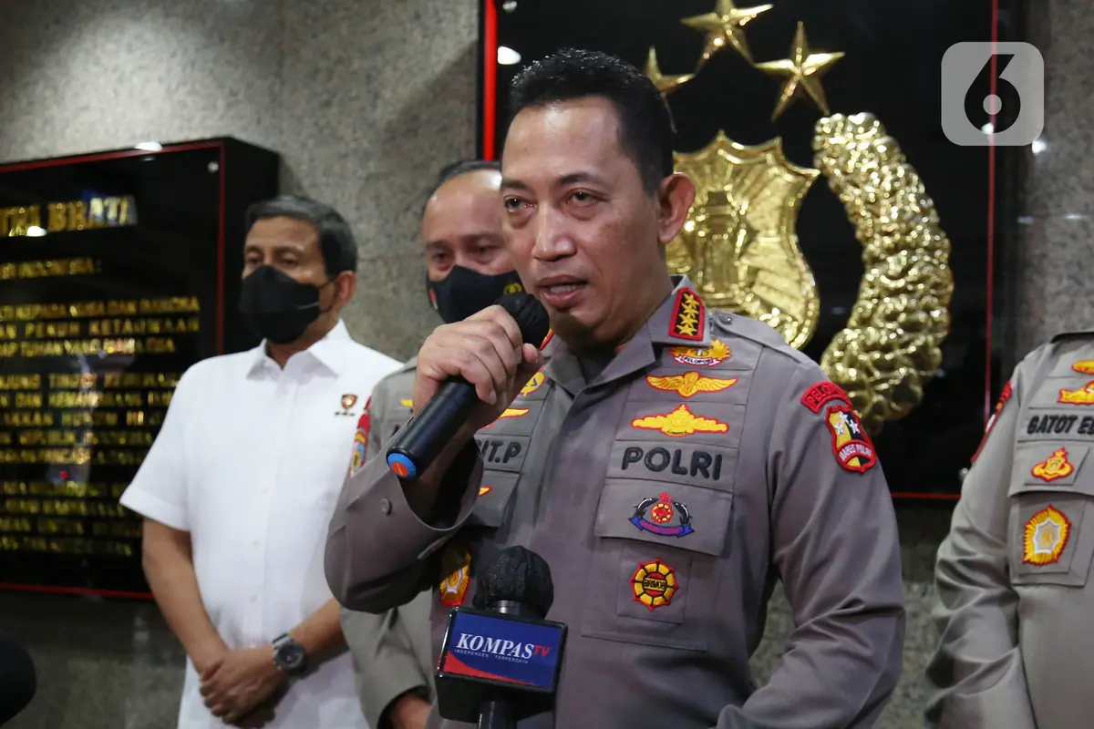 Kapolri Beri Keterangan Terkait Kasus Adu Tembak Anak Buah Ferdy Sambo