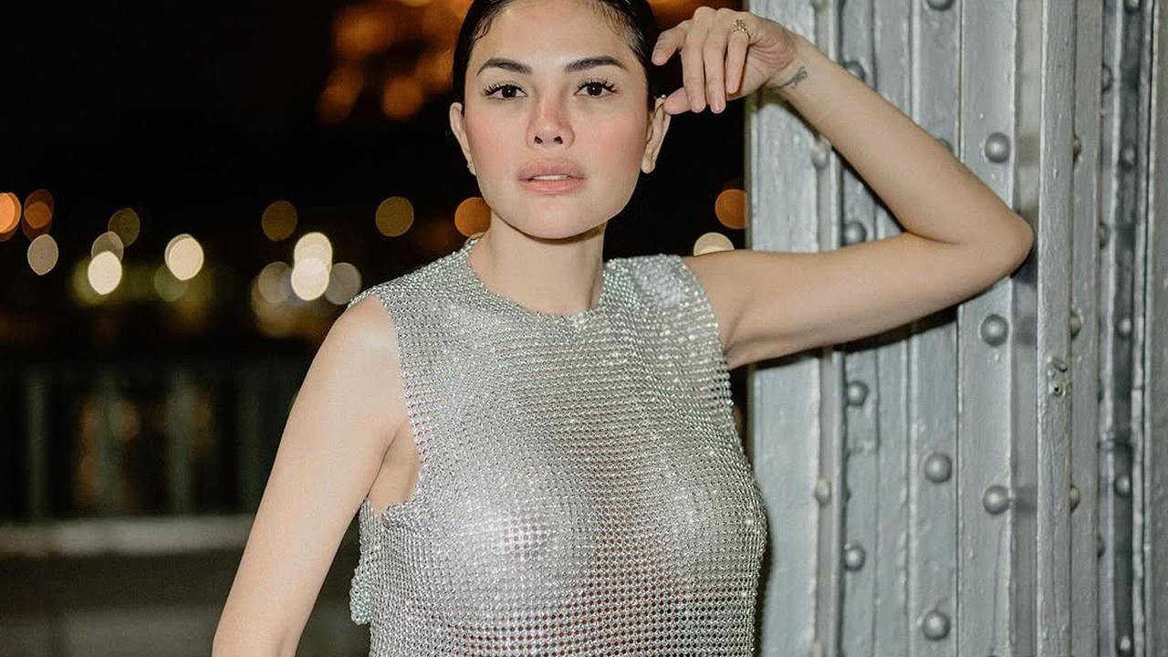 Nikita Mirzani Beri Sindiran Pedas kepada Keluarga Vadel Badjideh: 'Kalau Mau ke Polres Mandi Dulu'