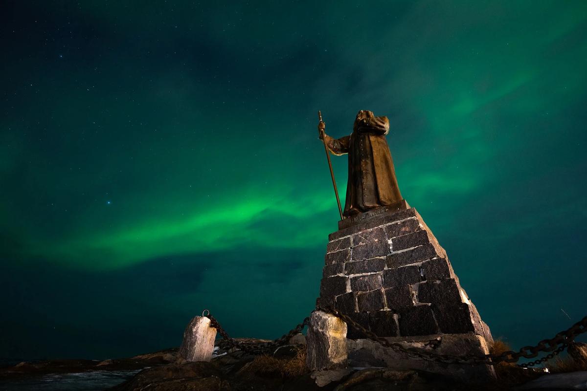 FOTO: Keindahan Menakjubkan Aurora Borealis di Langit Greenland