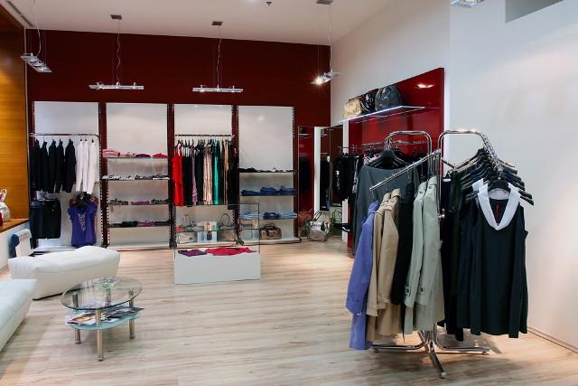 Intip Butik Baju Milik Cynthia Lamusu News Entertainment Fimela Com