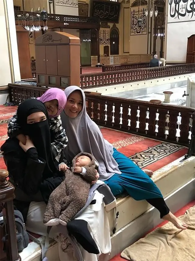 Inara Rusli dan Mercy Lubis
