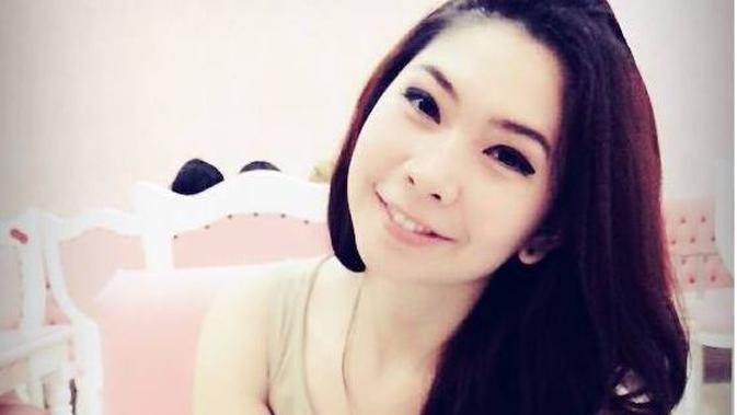 Status Terakhir Facebook Pramugari Cantik AirAsia QZ8501 