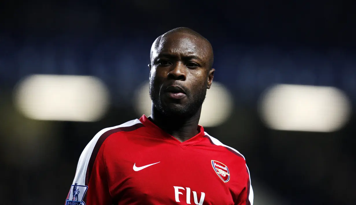 William Gallas ditunjuk sebagai kapten Arsenal untuk menggantikan Thierry Henry pada awal musim 2007/2008. Sayangnya jabatan tersebut hanya bertahan satu musim usai dirinya menyebarkan perseteruan di ruang ganti ke publik dan membuat tim tidak kondusif. (AFP/Adrian Dennis)