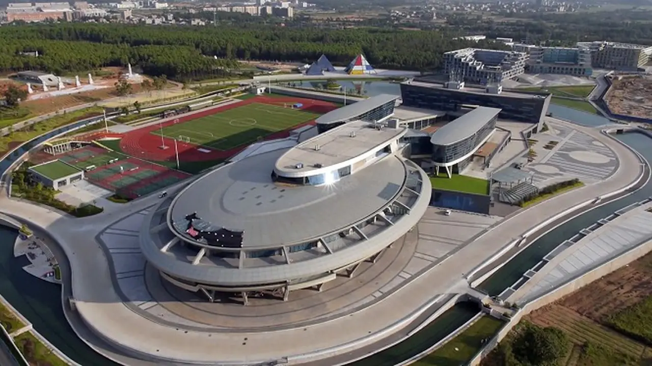 Wow, Gedung Kantor `Star Trek` Ini Bernilai Rp 1 Triliun 
