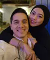 Rionaldo Stockhorst salah satu selebriti yang membina rumah tangga dengan harmonis. Tanggal 27 Oktober, pasangan ini genap 16 tahun. Berikut potret keharmonisan keluarga Rionaldo yang menikah dengan manajernya, Aureli Beata Schulz. [Instagram/rio.stokhorst]