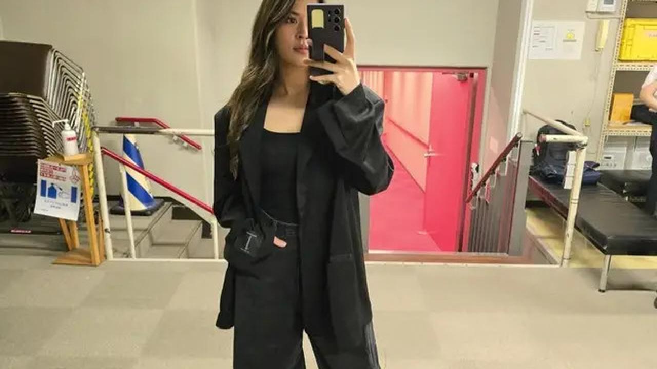 Dari Bernadya hingga Raisa, Begini Cara Tampil Chic dengan Outfit Serba Hitam