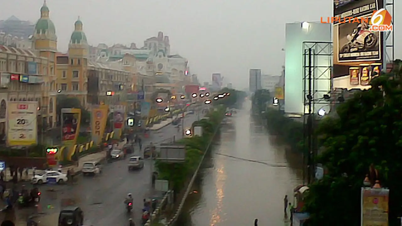 banjir-kelapa-gading130117c.jpg
