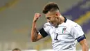 Penyerang Italia, Stephan El Shaarawy, melakukan selebrasi usai mencetak gol ke gawang Moldova pada laga uji coba di Stadion Artemio Franchi, Kamis (9/10/2020). Italia menang dengan skor 6-0. (Marco Bucco/LaPresse via AP)