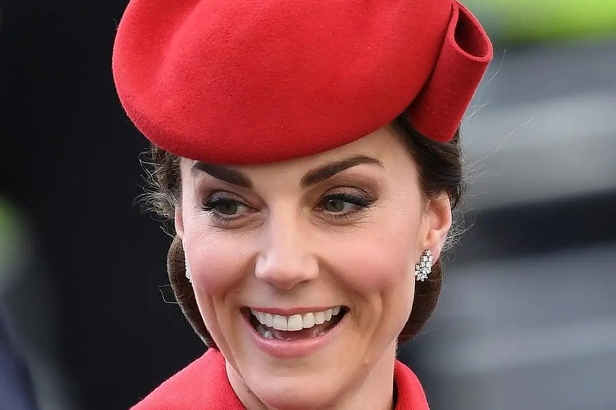 Kate Middleton Pakai Ulang Coat Dress