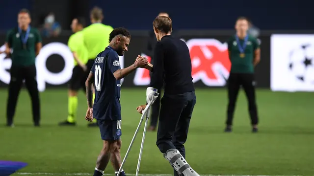 Wajah Sedih Neymar Gagal Juara Liga Champions