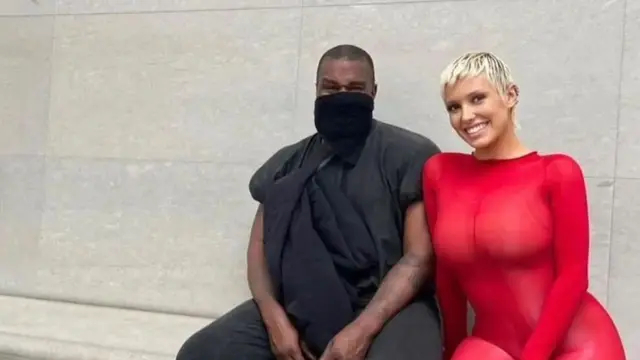 Bianca Censori dan Kanye West dok. Instagram @bianca.censori_official/https://www.instagram.com/p/Ct5Yp3xIAG1//Winda Syifa Sahira)