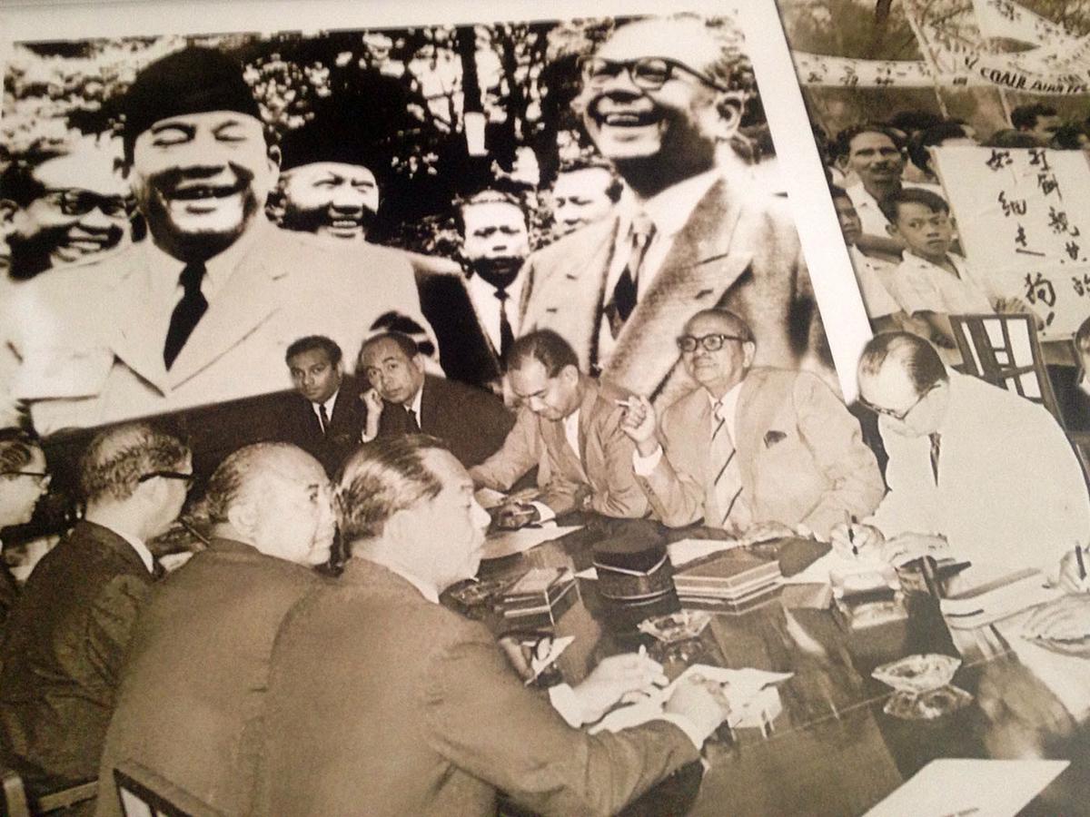 Selama konfrotasi malaysia presiden soekarno mencanangkan program