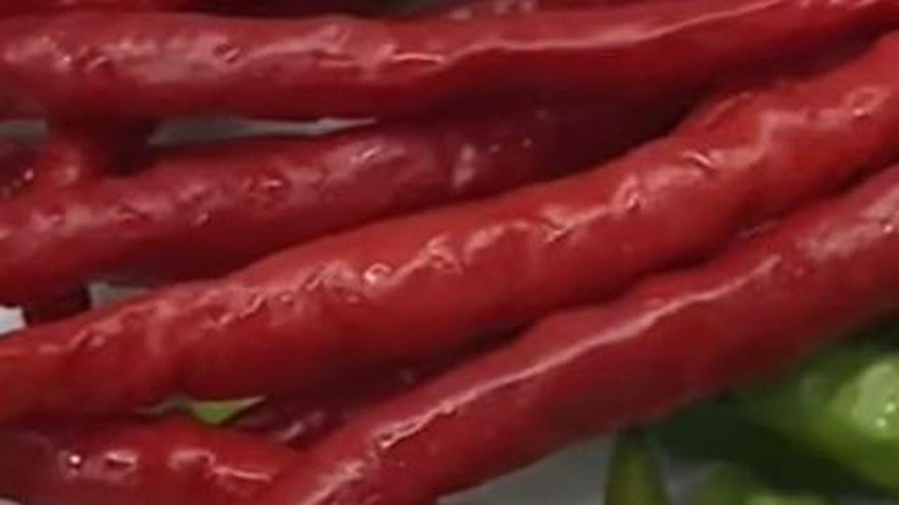 Haluskan Bumbu Isian Combro
