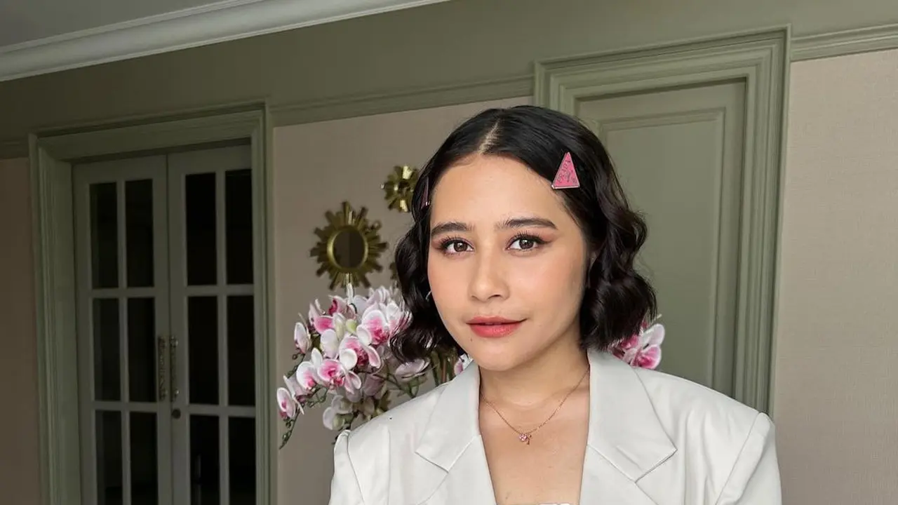 Prilly Latuconsina