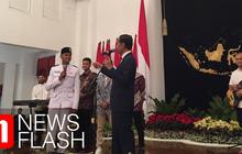 VIDEO: Sapa Paskibraka dan Paduan Suara, Jokowi Beri Sepatu hingga Sepeda