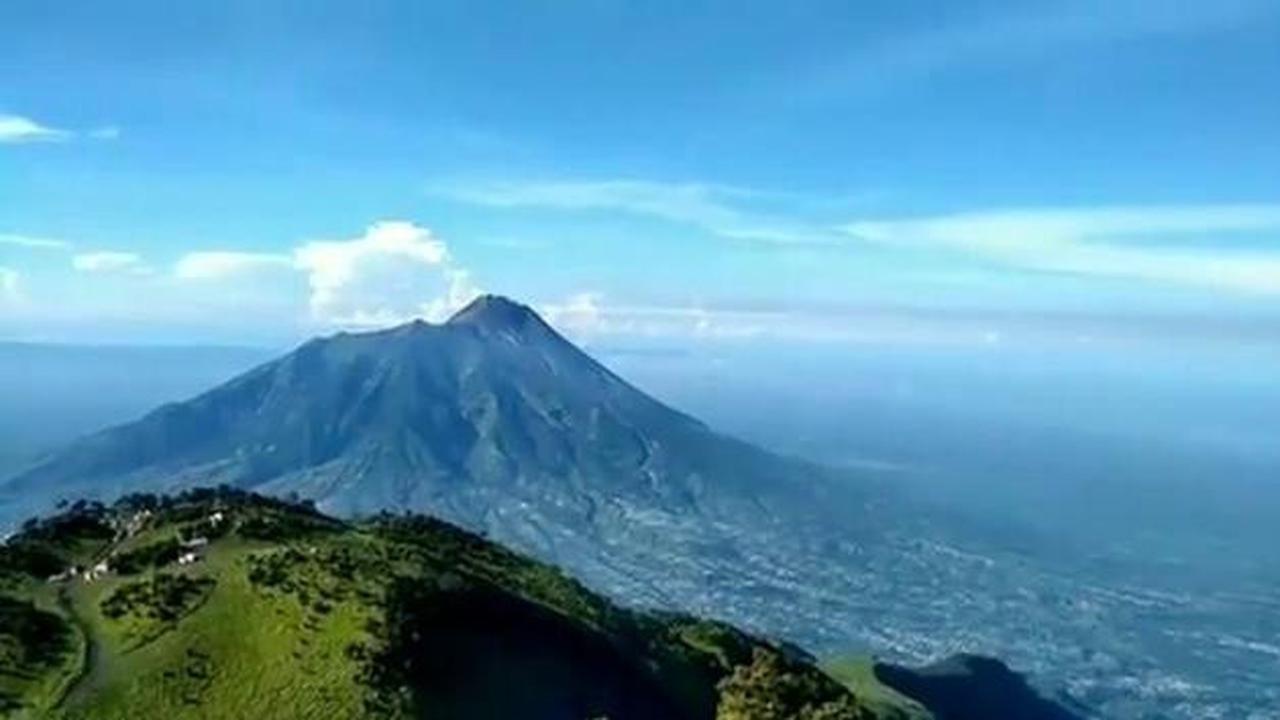 Pendakian Gunung Rinjani Ditutup hingga 31 Maret 2026, demi Keselamatan Pendaki dan Masa Depan