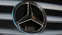 Menguak Arti Logo Bintang Tiga Mercedes Benz