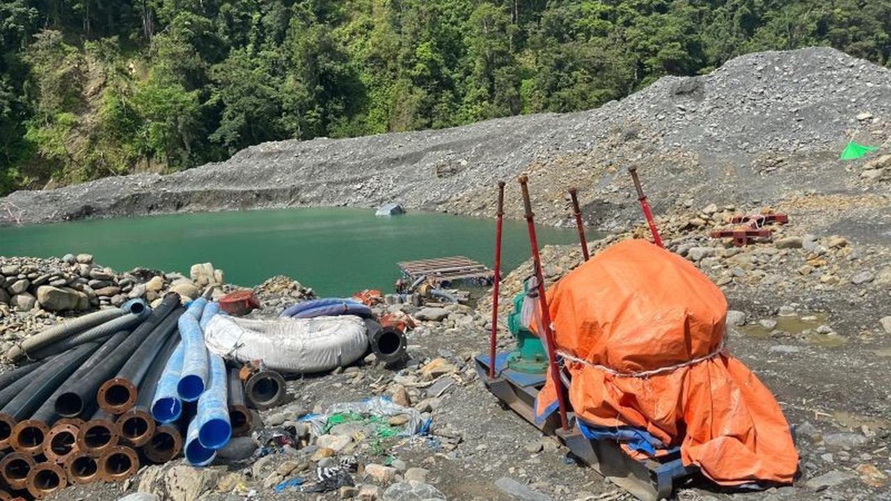 DPR Minta Tindak Tambang Emas Ilegal Manokwari, Sungai Wariori Berubah Total Jadi Kolam Lumpur!