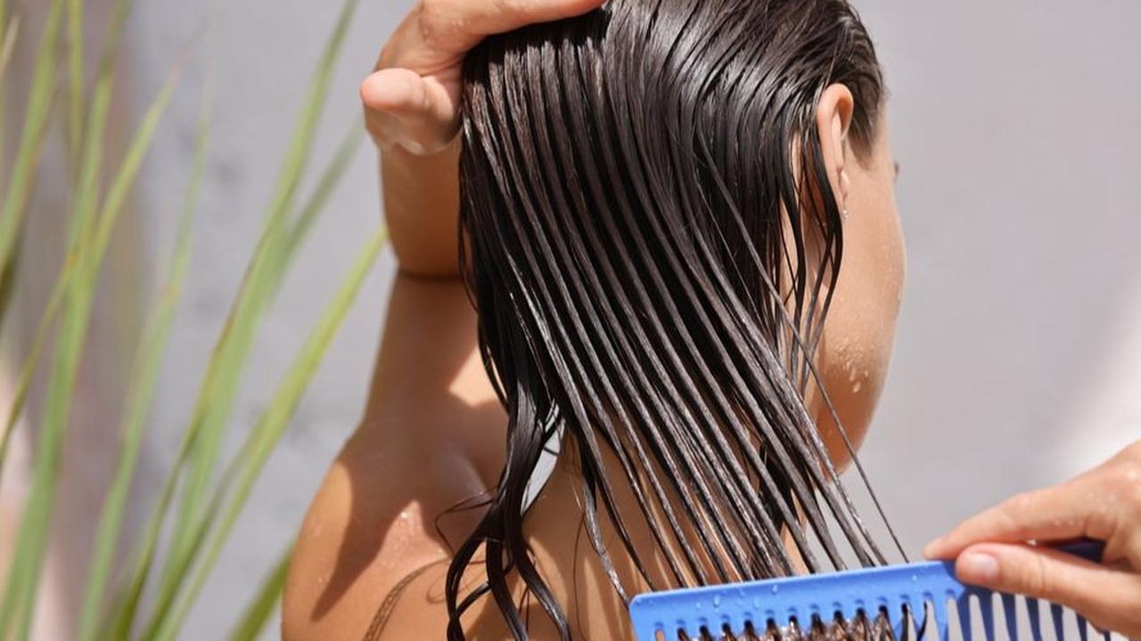 Bukan Karena Rambut Basah, Tapi...