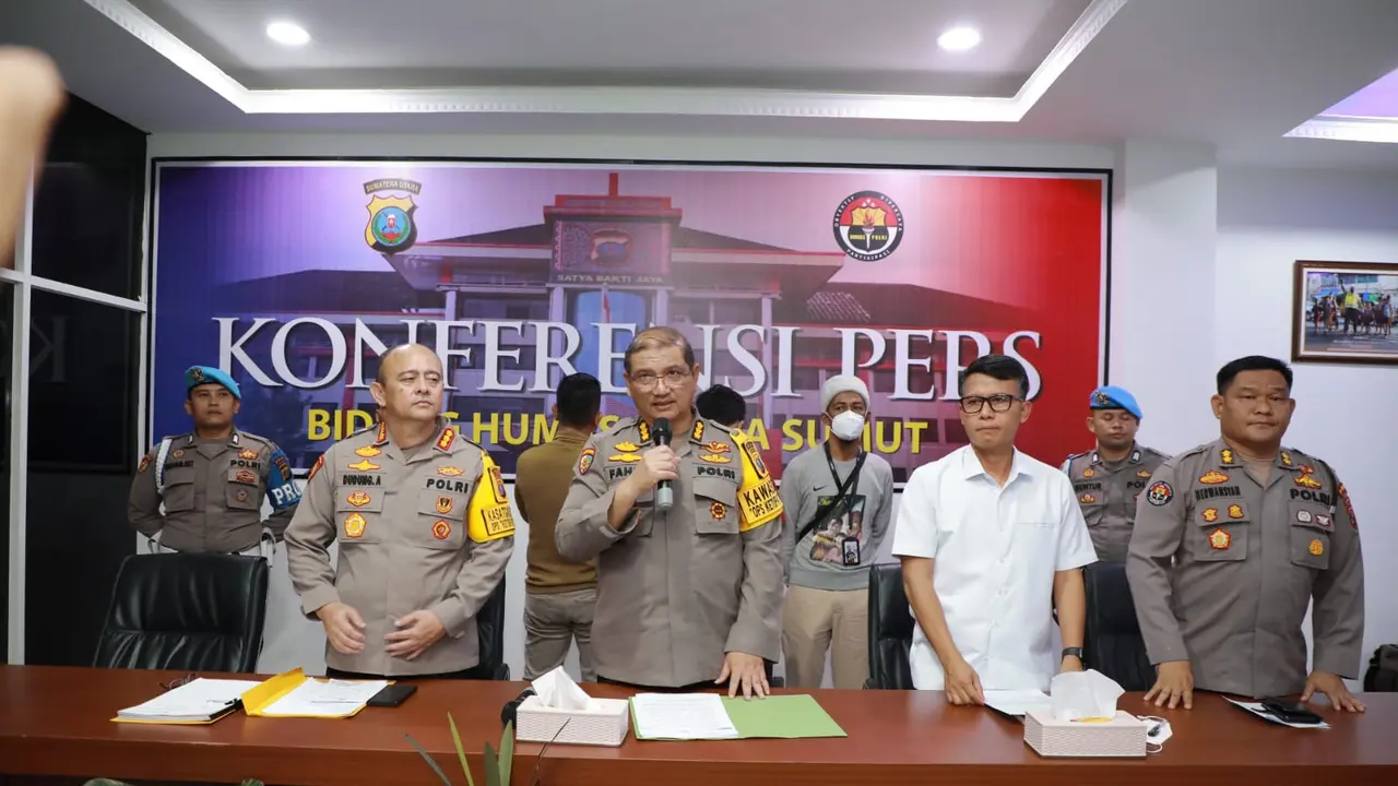 Konferensi Pers di Polda Sumut